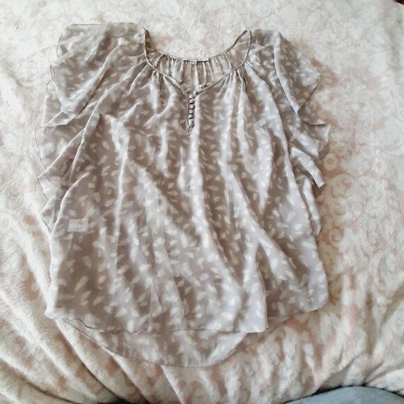 Gray white feather sz small ruffle sleeve sheer - Picture 1 of 2
